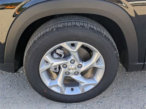 New 2026 Chevrolet Trax LS w/ LS Convenience Package image 7