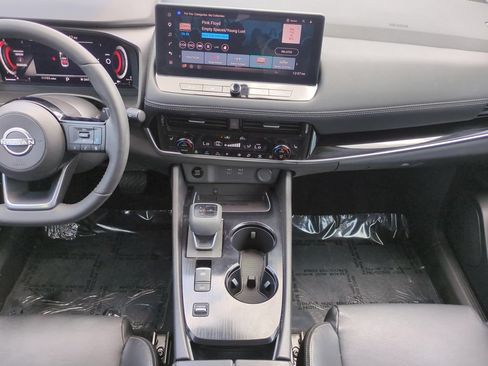 Certified 2024 Nissan Rogue SL w/ SL Premium Package FWD image 15