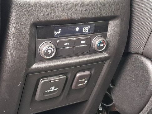 Certified 2023 Chevrolet Traverse RS image 13