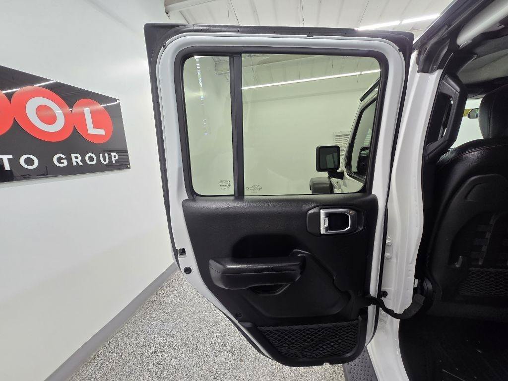 Used 2020 Jeep Wrangler Unlimited Rubicon w/ LED Lighting Group AWD/4WD image 28