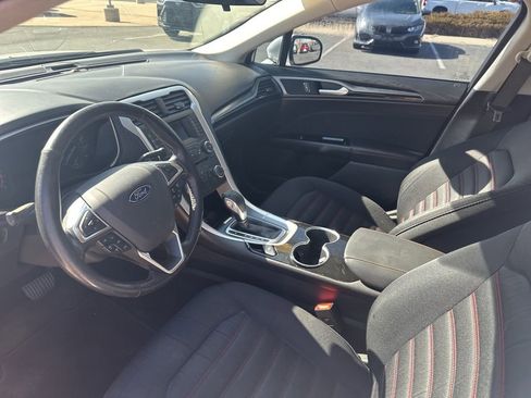 Used 2016 Ford Fusion SE w/ Equipment Group 201A image 14