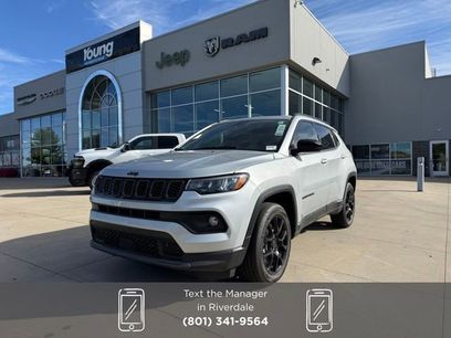 New 2025 Jeep Compass Latitude w/ Sun & Sound Group