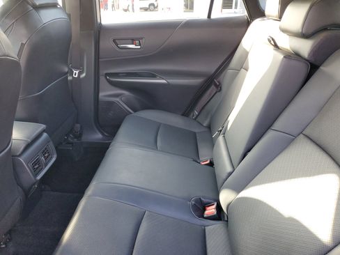 Used 2024 Toyota Venza Limited image 9