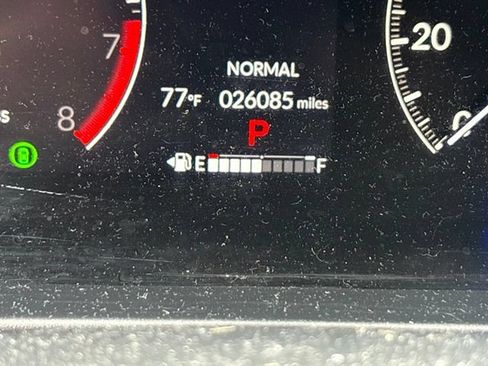 Used 2024 Honda HR-V LX image 17