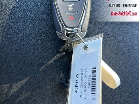 Used 2024 Chevrolet Equinox LT image 39