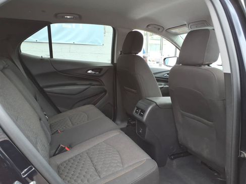 Used 2020 Chevrolet Equinox LT AWD/4WD image 18