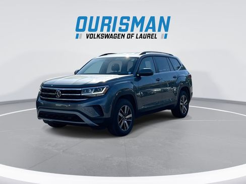 Used 2023 Volkswagen Atlas SE AWD/4WD image 4