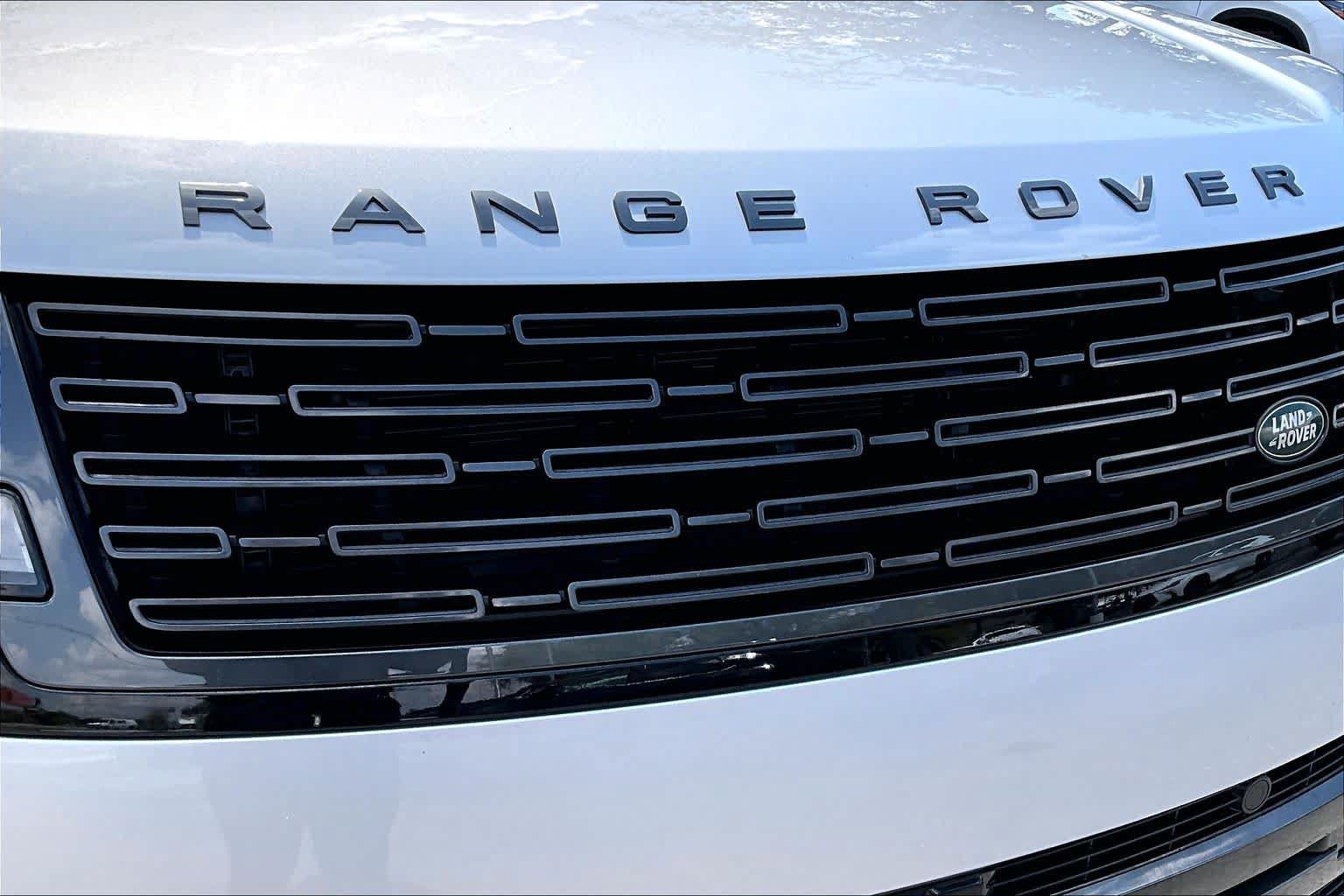 Used 2025 Land Rover Range Rover SE AWD/4WD image 50