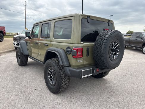 New 2026 Jeep Wrangler Unlimited Rubicon 392 w/ Quick Order Package 27X Moab AWD/4WD image 4