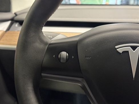 Used 2022 Tesla Model 3 Long Range AWD/4WD image 21
