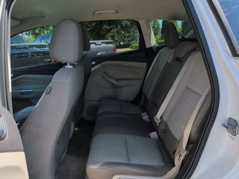 Used 2015 Ford Escape SE FWD image 13
