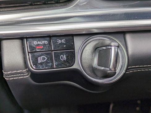 Used 2021 Porsche Panamera GTS image 25