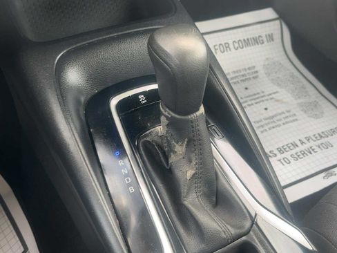 Used 2020 Toyota Corolla LE FWD image 20