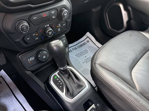 Used 2023 Jeep Renegade Limited AWD/4WD image 22