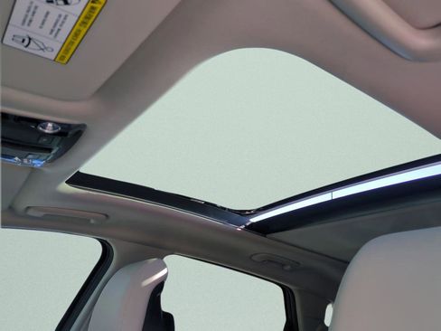 New 2026 Kia Sportage EX image 19