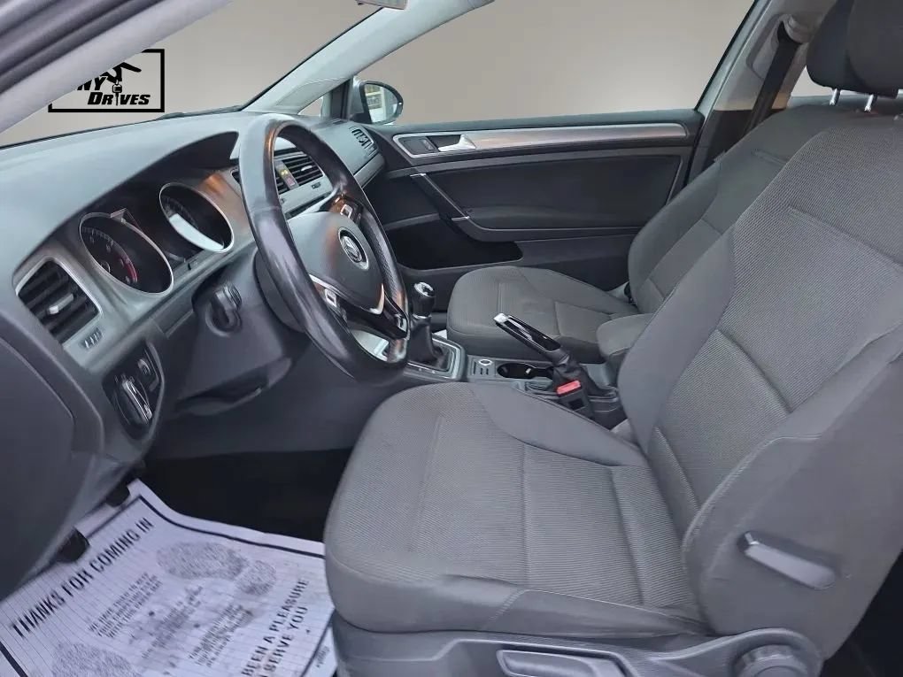Used 2016 Volkswagen Golf S FWD image 9