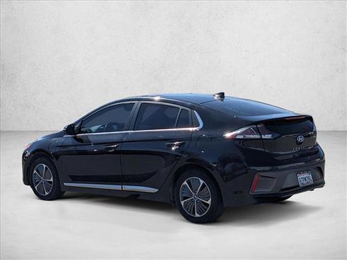 Used 2022 Hyundai Ioniq SEL FWD image 7