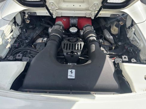 Used 2013 Ferrari 458 Spider RWD image 21