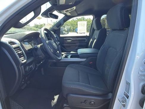 Used 2025 RAM 1500 Big Horn AWD/4WD image 34