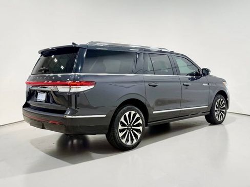 Used 2024 Lincoln Navigator L Reserve AWD/4WD image 21