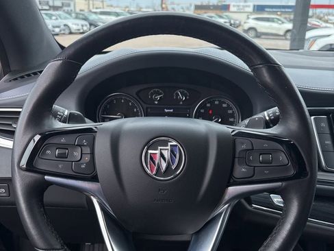Used 2023 Buick Enclave Essence image 14