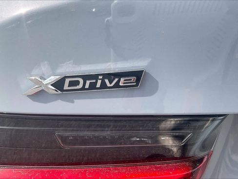 New 2026 BMW 330i xDrive Sedan w/ M Sport Package AWD/4WD image 14