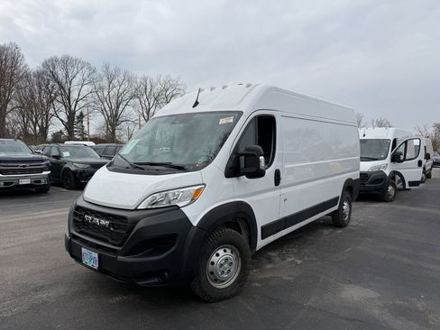 Used 2022 RAM ProMaster 2500 image 2