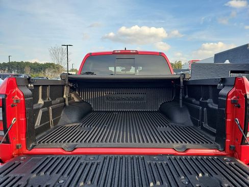 New 2026 Nissan Frontier SV w/ SV Convenience Package RWD image 15