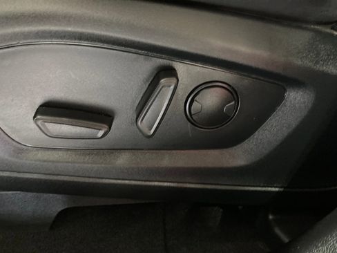 Used 2023 Ford Explorer XLT w/ Equipment Group 202A AWD/4WD image 23