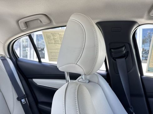 Used 2024 MAZDA MAZDA3 2.5 Turbo Sedan w/Premium Plus image 21