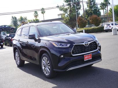 New 2026 Toyota Highlander Platinum