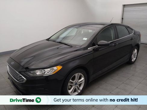 Used 2018 Ford Fusion SE w/ Fusion SE Technology Package FWD image 1