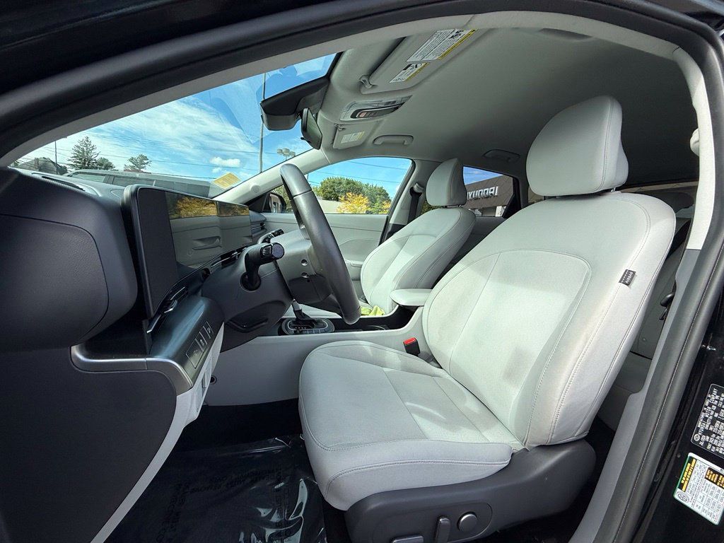 Used 2025 Hyundai Kona SEL AWD/4WD image 22