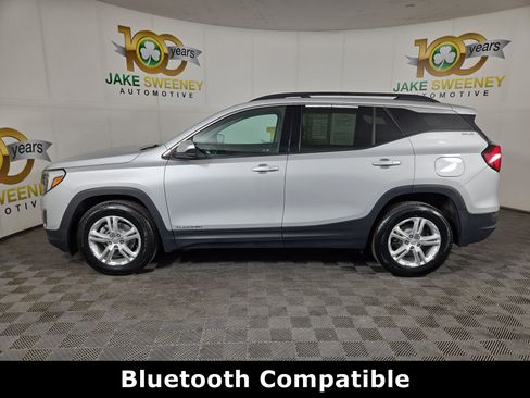 Used 2020 GMC Terrain SLE w/ Driver Convenience Package AWD/4WD image 4