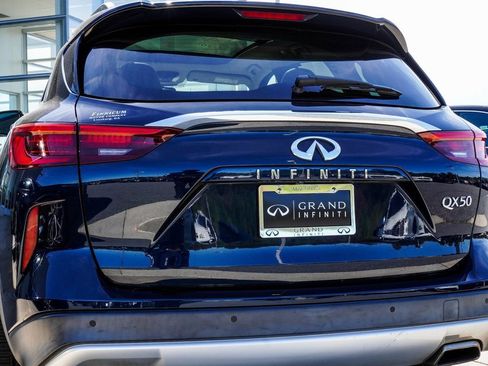 Used 2021 INFINITI QX50 Sensory FWD image 10