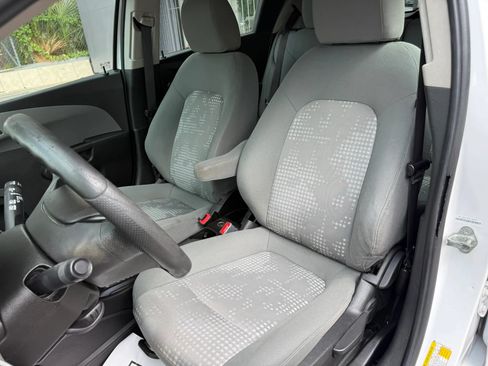 Used 2019 Chevrolet Sonic LT FWD image 12