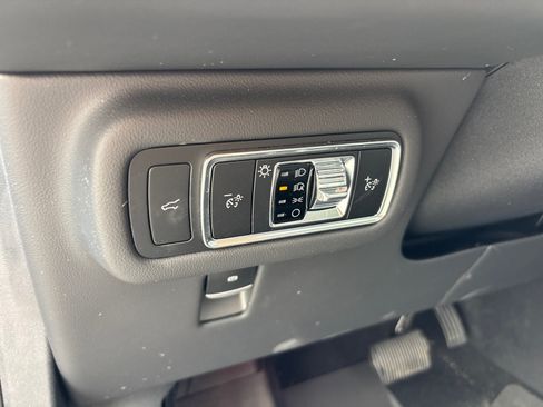 Certified 2026 Lincoln Nautilus Premier AWD/4WD image 14