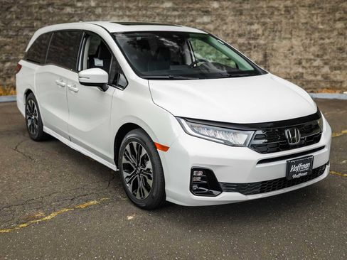 New 2026 Honda Odyssey Elite image 2