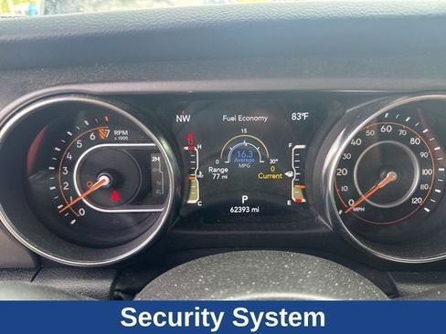 Used 2022 Jeep Gladiator Willys AWD/4WD image 24