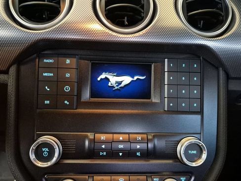 Used 2021 Ford Mustang GT RWD image 28
