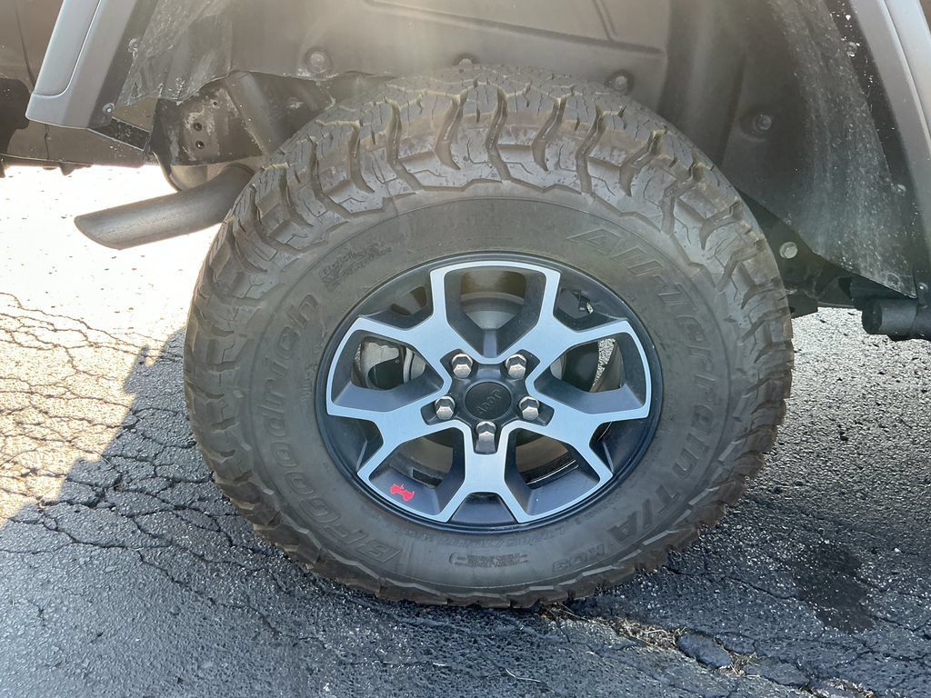 Used 2021 Jeep Wrangler Unlimited Rubicon AWD/4WD image 11