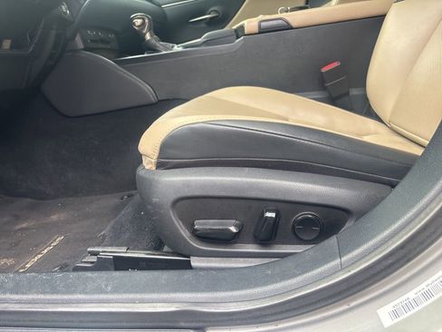 Used 2020 Lexus ES 350 w/ Premium Package image 20