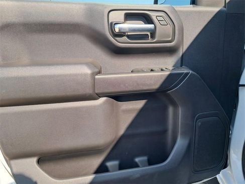 Used 2023 Chevrolet Silverado 1500 Custom Trail Boss image 9