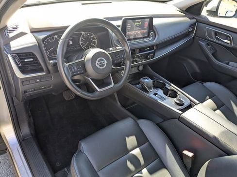 Used 2021 Nissan Rogue SL image 12