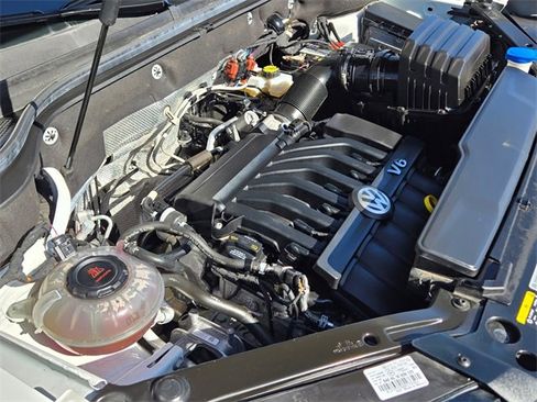 Used 2019 Volkswagen Atlas SE w/ Panoramic Sunroof Package image 24