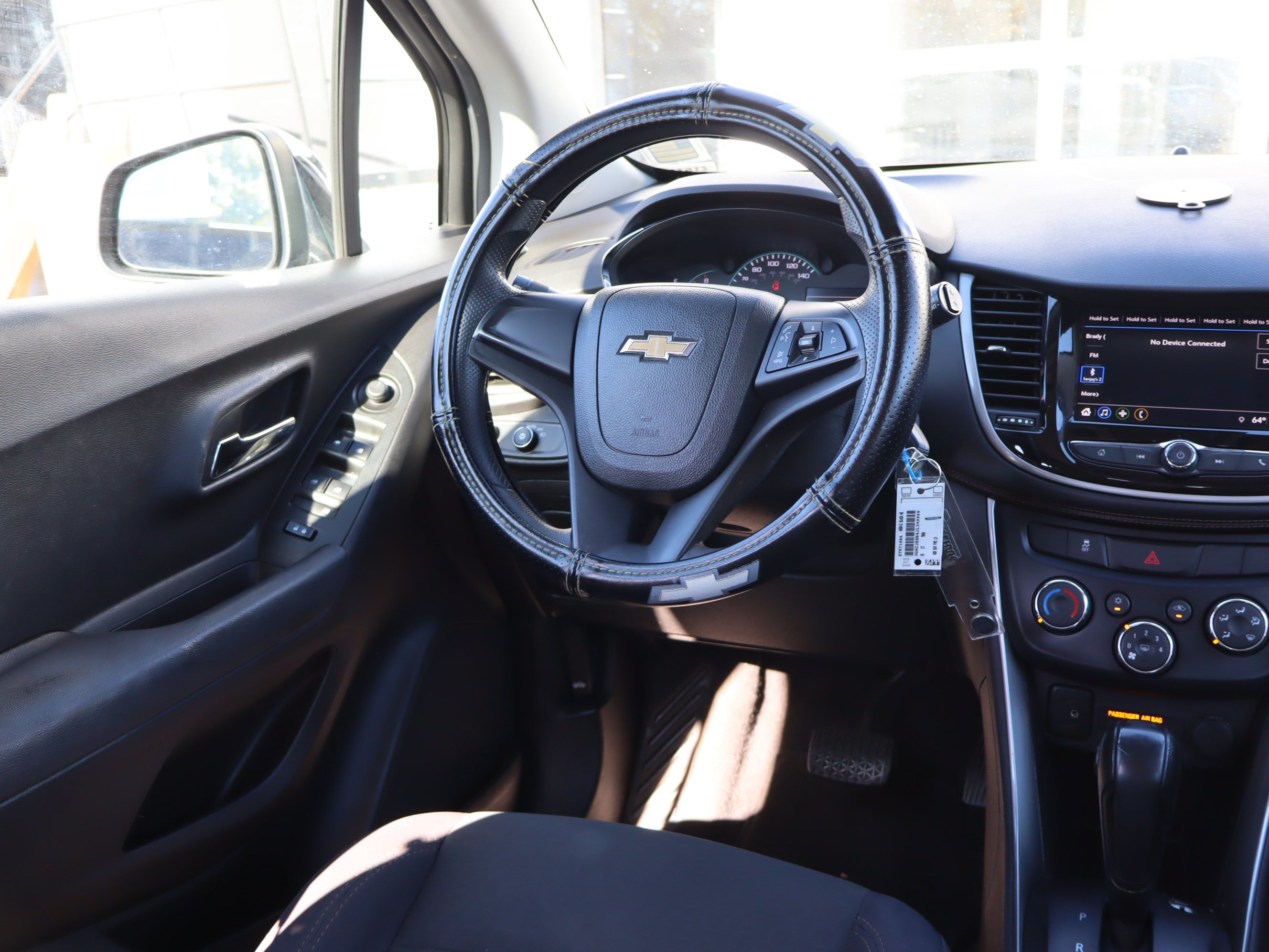 Used 2018 Chevrolet Trax LS FWD image 12