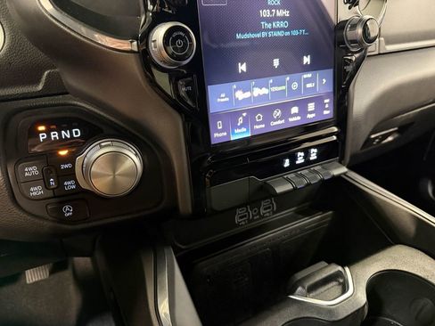 Used 2025 RAM 1500 Laramie image 81