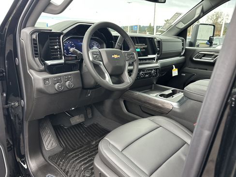 New 2026 Chevrolet Silverado 3500 LTZ w/ LTZ Plus Package image 9