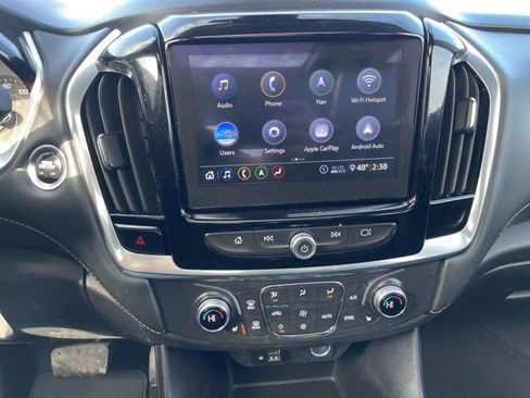 Used 2021 Chevrolet Traverse RS image 25