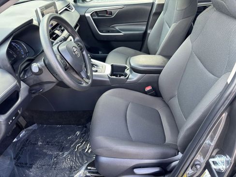 Used 2025 Toyota RAV4 LE image 23
